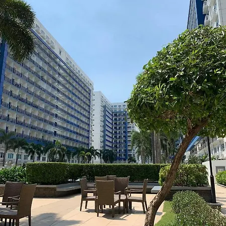 Wind And Sea At Sea Residences